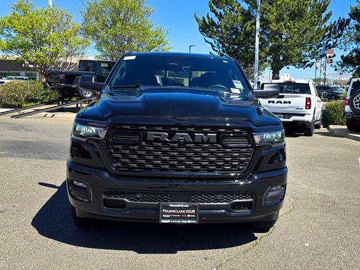 Diamond Black Crystal Pearlcoat 2026 RAM 1500 Express