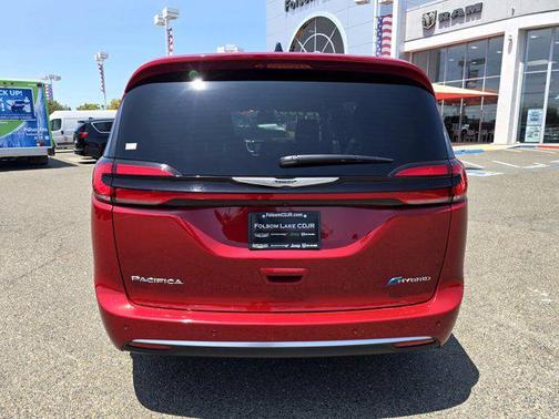 2024 Chrysler Pacifica L