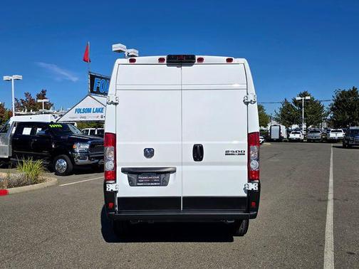 2025 RAM ProMaster 2500 Tradesman