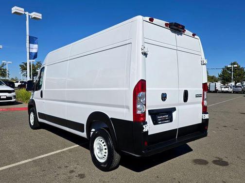 2025 RAM ProMaster 2500 Tradesman