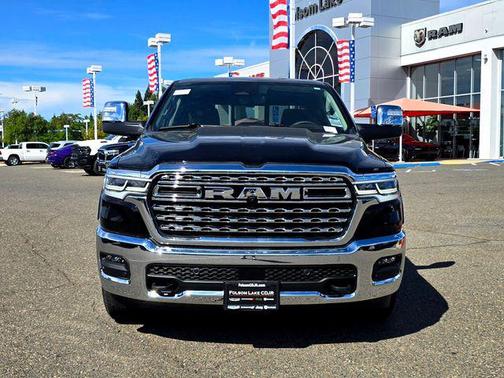 Diamond Black Crystal Pearlcoat 2026 RAM 1500 Longhorn