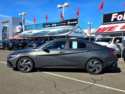 2025 Hyundai ELANTRA HEV Limited