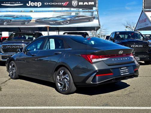 2025 Hyundai ELANTRA HEV Limited