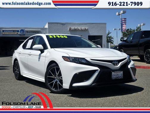 2022 Toyota Camry SE