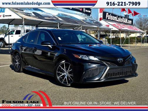 2024 Toyota Camry SE