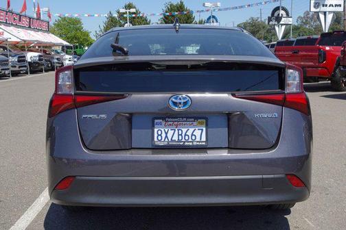 2022 Toyota Prius LE