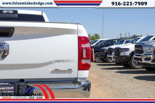 2024 RAM 2500 Tradesman Crew Cab 4x4 8' Box