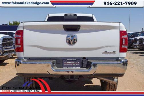 2024 RAM 2500 Tradesman Crew Cab 4x4 8' Box