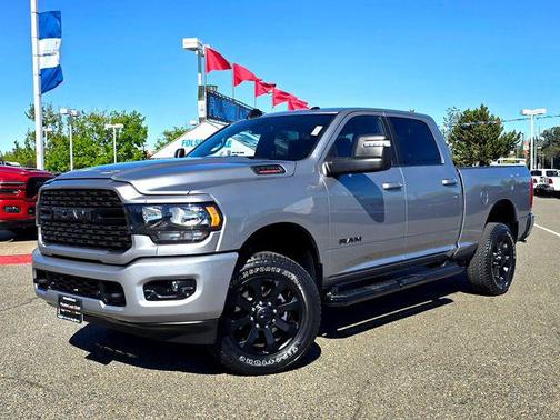 Billet Silver Metallic Clearcoat 2024 RAM 2500 Big Horn Crew Cab 4x4 6'4' Box