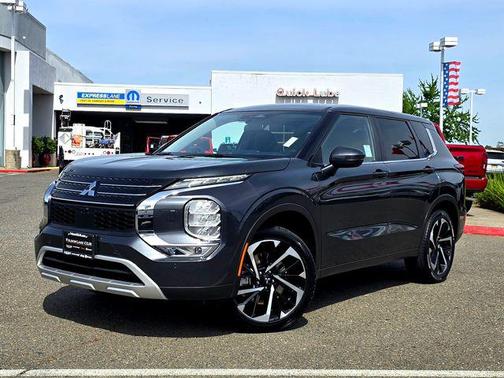 White Diamond/Black Roof 2024 Mitsubishi Outlander SE Ralliart S-AWC