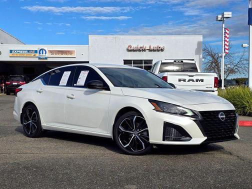 2024 Nissan Altima SR FWD