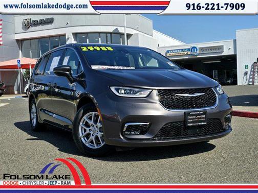 2023 Chrysler Pacifica Touring L