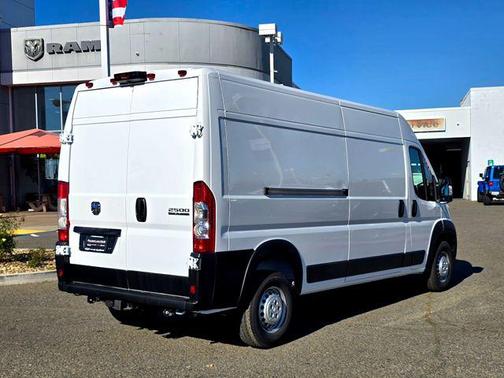2026 RAM ProMaster 2500 Tradesman