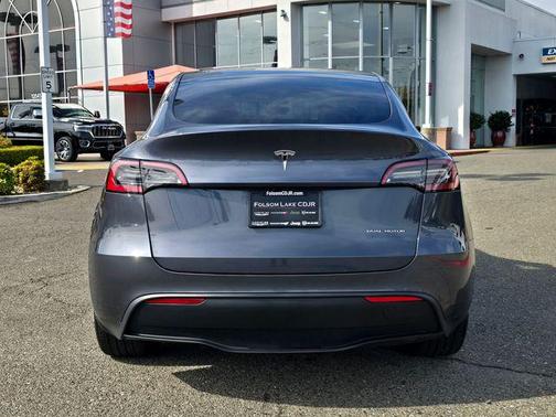 2023 Tesla Model Y Long Range Dual Motor All-Wheel Drive
