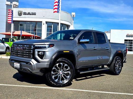 2023 GMC Canyon Denali