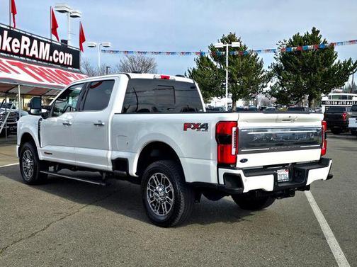 2025 Ford F-250 Platinum