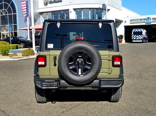 2025 Jeep Wrangler Sport