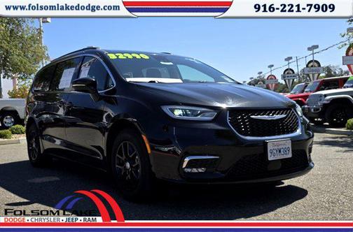 2022 Chrysler Pacifica Touring L