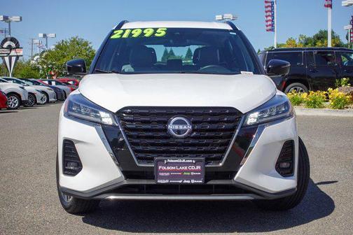 2023 Nissan Kicks SR