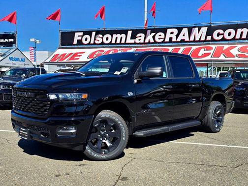 Diamond Black Crystal Pearlcoat 2026 RAM 1500 Express