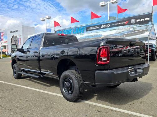 2025 RAM 2500 Tradesman Crew Cab 4x4 8' Box