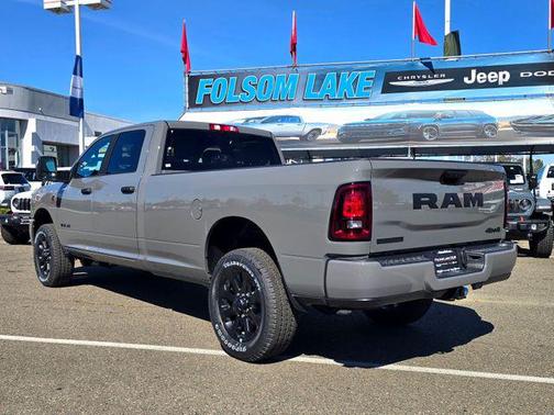 2026 RAM 3500 Big Horn Crew Cab 4x4 8' Box