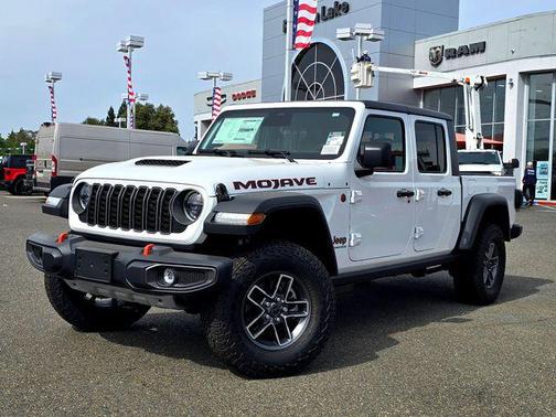 Bright White Clearcoat 2026 Jeep Gladiator Mojave 4x4