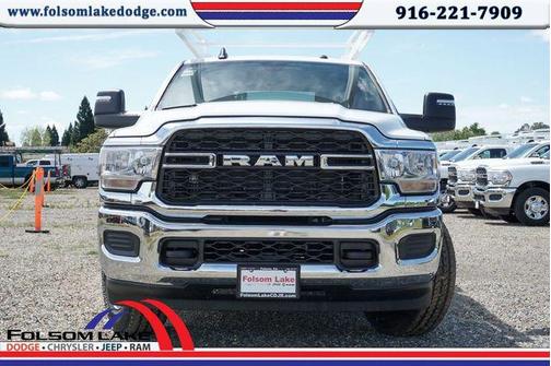 2024 RAM 2500 Tradesman Crew Cab 4x2 8' Box