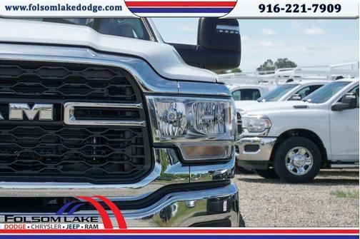 2024 RAM 2500 Tradesman Crew Cab 4x2 8' Box