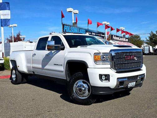2016 GMC Sierra 3500 Denali