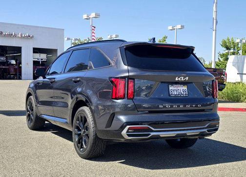 2022 Kia Sorento SX