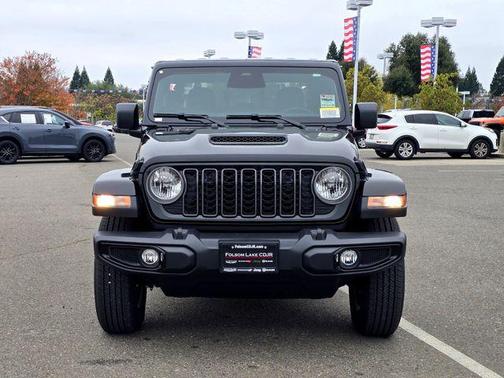 2026 Jeep Gladiator Sport S