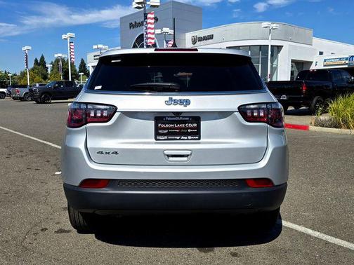 2025 Jeep Compass Sport