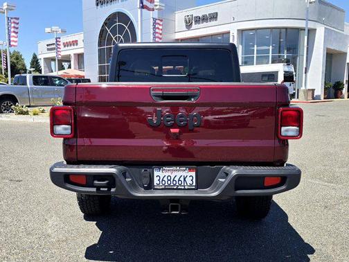 2022 Jeep Gladiator Sport S