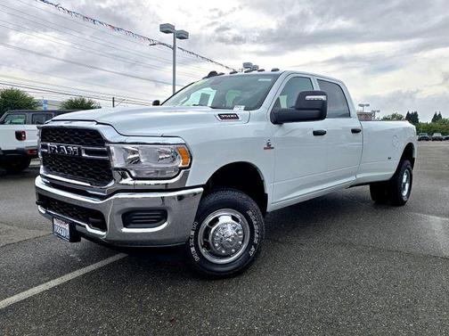 2024 RAM 3500 Tradesman Crew Cab 4x4 8' Box