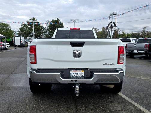 2024 RAM 3500 Tradesman Crew Cab 4x4 8' Box