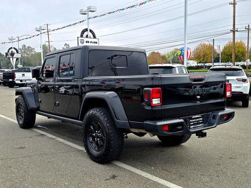 2021 Jeep Gladiator Willys 4x4