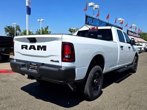2025 RAM 2500 Tradesman Crew Cab 4x4 8' Box