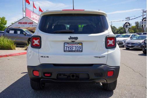 2017 Jeep Renegade Trailhawk