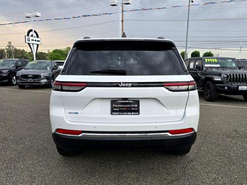 2024 Jeep Grand Cherokee 4xe Base