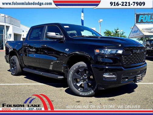 Diamond Black Crystal Pearlcoat 2026 RAM 1500 Express