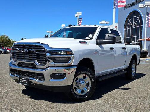 2025 RAM 3500 Tradesman Crew Cab 4x4 6'4' Box
