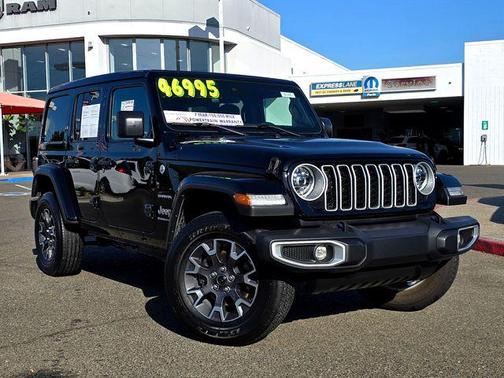 2024 Jeep Wrangler 4-Door Sahara 4x4