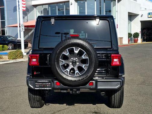2024 Jeep Wrangler 4-Door Sahara 4x4