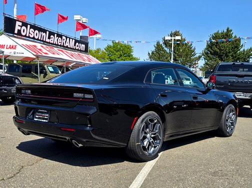 Diamond Black Crystal Pearlcoat 2026 Dodge Charger R/T