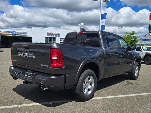 Granite Crystal Metallic Clearcoat 2026 RAM 1500 Big Horn/Lone Star