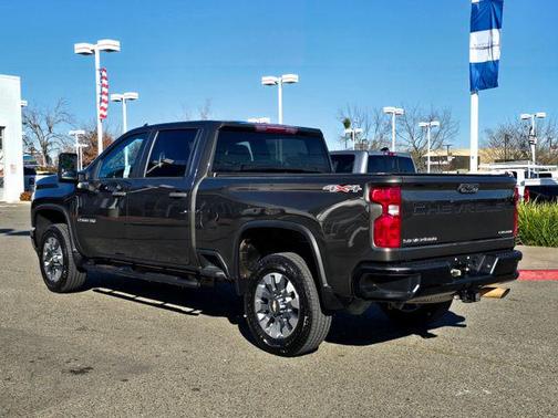 2023 Chevrolet Silverado 2500 Custom