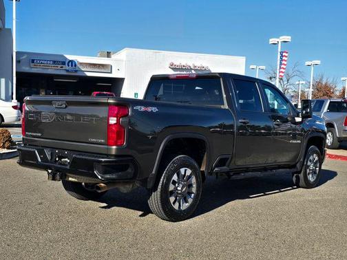 2023 Chevrolet Silverado 2500 Custom