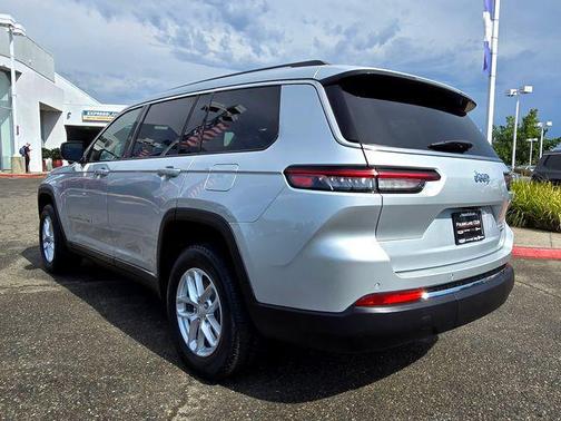 2023 Jeep Grand Cherokee L Laredo