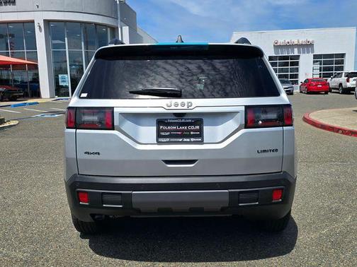 Silver Zynith Clearcoat 2026 Jeep Cherokee Limited